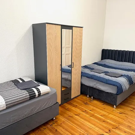 Sehr Zentrale Fuer Bis Zu 6 Gaeste - Nah Gelegen Zum Kurfuerstendamm, Potsdamer Platz Und Kreuzberg In 10 Minuten Appartement Berlin