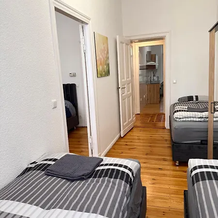 Sehr Zentrale Fuer Bis Zu 6 Gaeste - Nah Gelegen Zum Kurfuerstendamm, Potsdamer Platz Und Kreuzberg In 10 Minuten * Berlim
