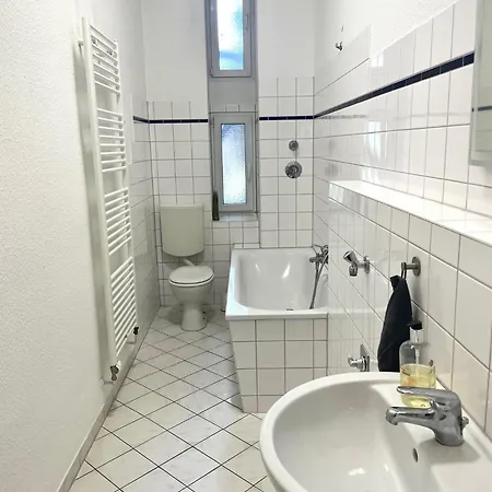 Sehr Zentrale Fuer Bis Zu 6 Gaeste - Nah Gelegen Zum Kurfuerstendamm, Potsdamer Platz Und Kreuzberg In 10 Minuten Apartamento