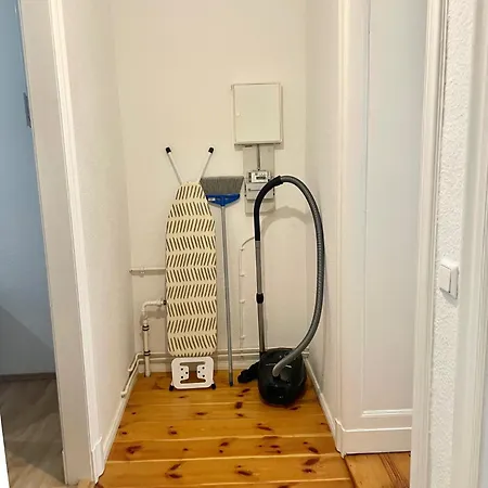 Sehr Zentrale Fuer Bis Zu 6 Gaeste - Nah Gelegen Zum Kurfuerstendamm, Potsdamer Platz Und Kreuzberg In 10 Minuten Apartment